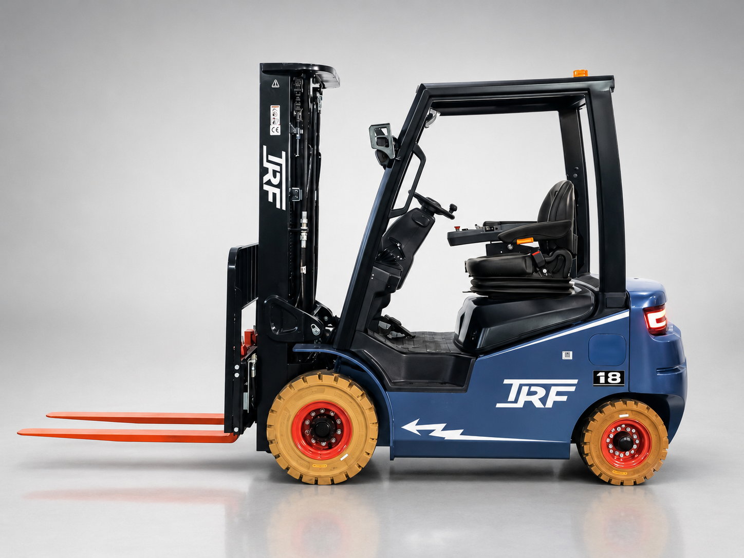 Электрический вилочный погрузчик TRF E18-5M7